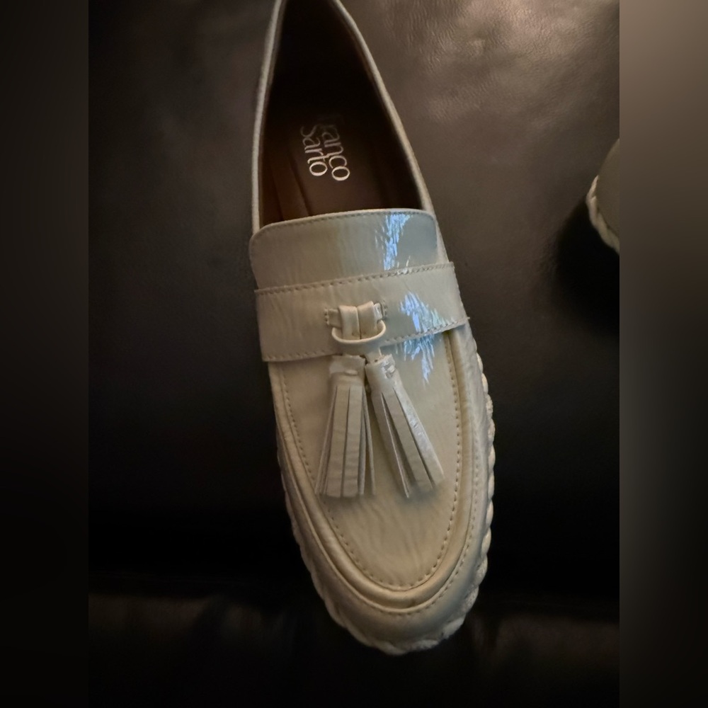Franco Sarto Carolynn Tassel Loafers with Black Lug Sole Sz 8